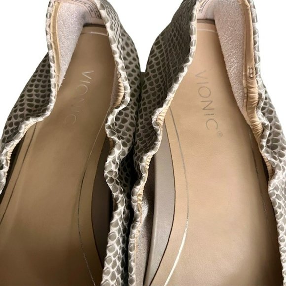 Vionic Alexa Lizard Ballet Flats - Gray -  9 - Picture 5 of 9